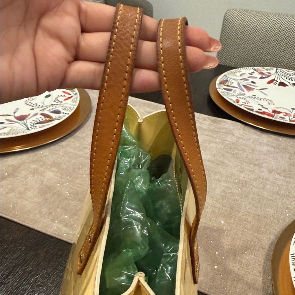 Louis Vuitton Monogram Vernis Reade PM - Picture 13 of 16